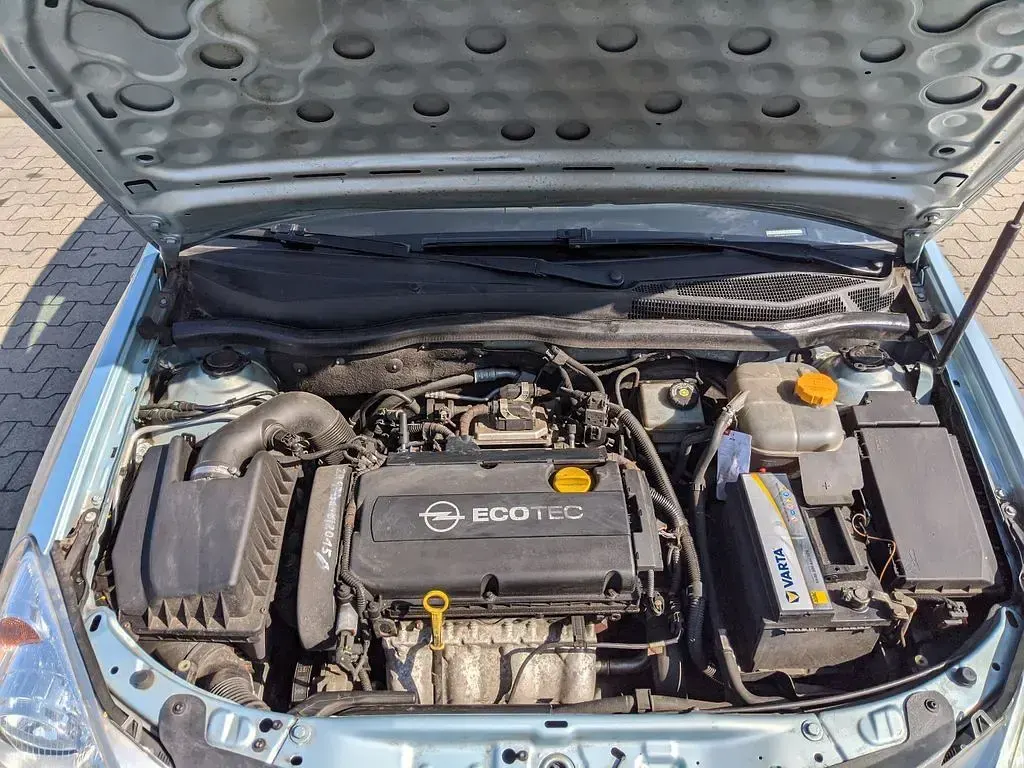 Gebraucht Opel Astra 140 PS (102 kW) 2009 Blau Cabrio
