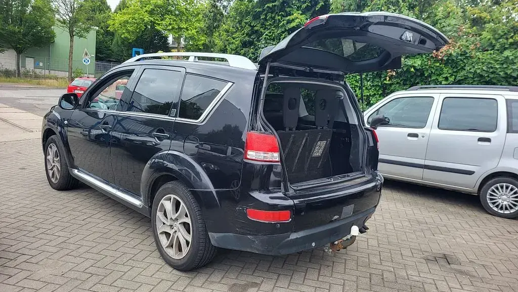 Gebraucht Citroën C-Crosser Tendance 156 PS (114 kW) 2008 Schwarz SUV