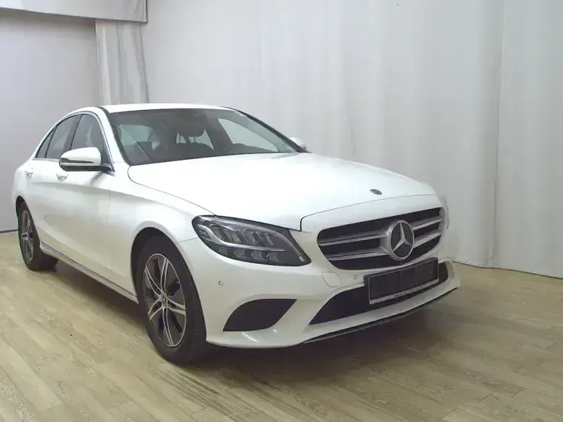 Gebraucht Mercedes C180 Avantgarde 122 PS (89 kW) 2021 Weiss Limousine