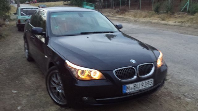 Gebraucht BMW 530 320 PS (235 kW) 2007 Blau metallic Limousine