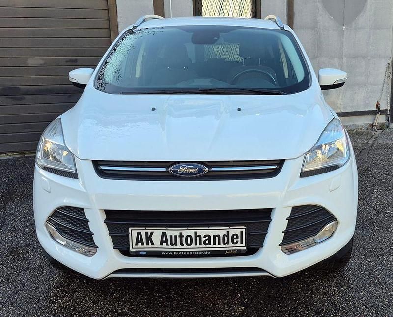 Gebraucht Ford Kuga SYNC Edition 150 PS (110 kW) 2015 Weiß SUV