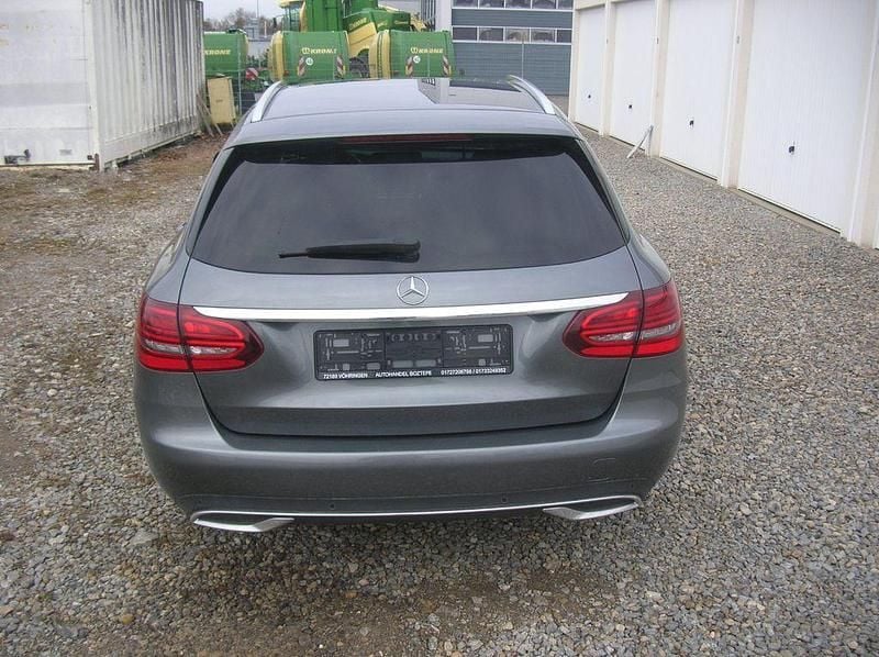 Gebraucht Mercedes C180 156 PS (114 kW) 2019 Grau Limousine
