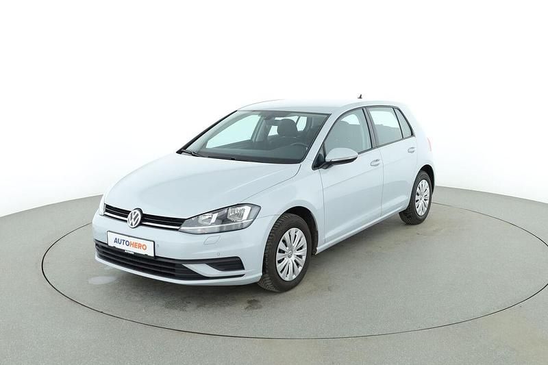 Gebraucht VW Golf VII Trendline 116 PS (85 kW) 2017 Weiß Limousine