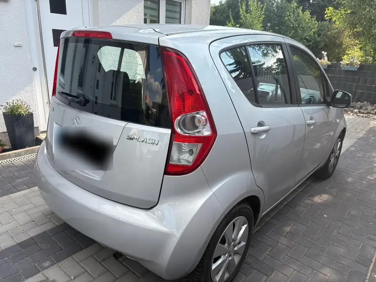 Gebraucht Suzuki Splash 86 PS (63 kW) 2009 Silber Kleinwagen