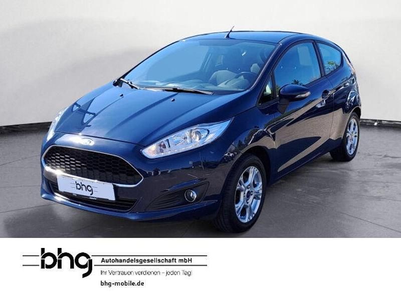 Blau Gebraucht 2017 Ford Fiesta Trend Kleinwagen | 6.390 € (Guter Preis) - Bild 1/4
