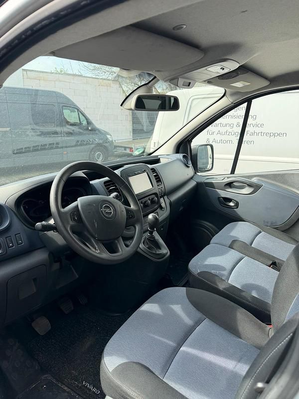 Gebraucht Opel Vivaro 145 PS (106 kW) 2016 Van / Kleinbus