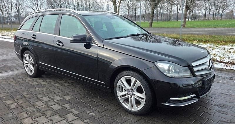 Schwarz Gebraucht 2014 Mercedes C250 Avantgarde Kombi | 9.500 € (Superpreis) - Bild 1/4