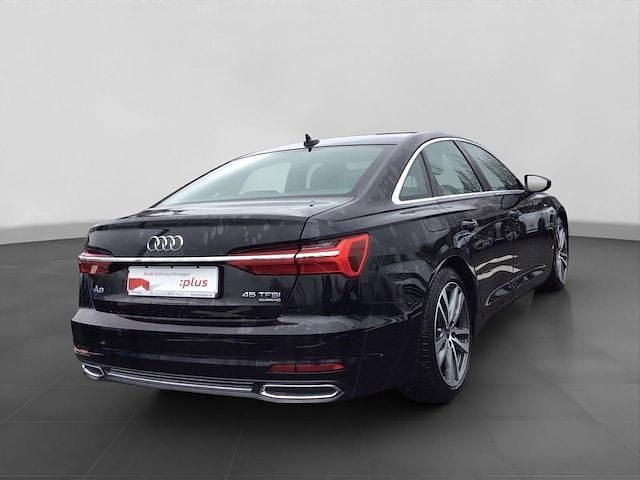 Gebraucht Audi A6 Advanced 265 PS (194 kW) 2023 Mythosschwarz metallic Limousine