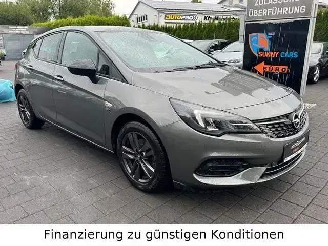 Gebraucht Opel Astra Edition 131 PS (96 kW) 2020 Andere Limousine