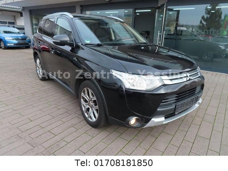 Schwarz Gebraucht 2015 Mitsubishi Outlander Invite SUV | 8.999 € (Guter Preis) - Bild 1/4