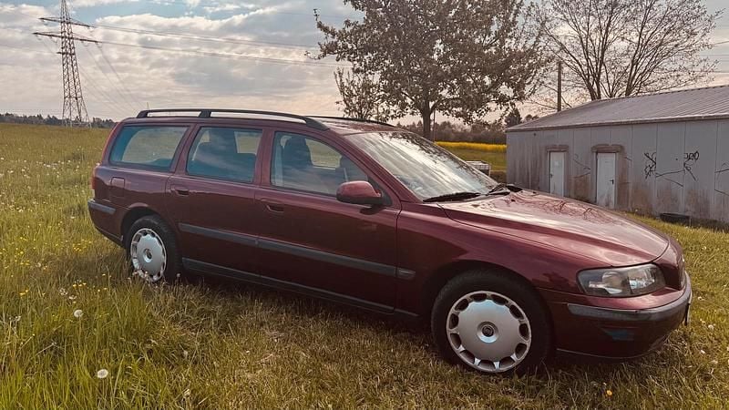 Second-hand Volvo V70 2003 Roșu Break