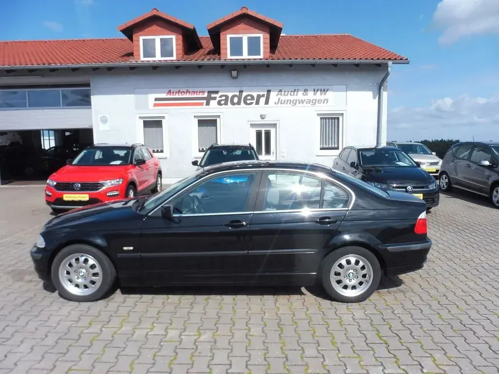 Gebraucht BMW 320 170 PS (125 kW) 2001 Schwarz Limousine