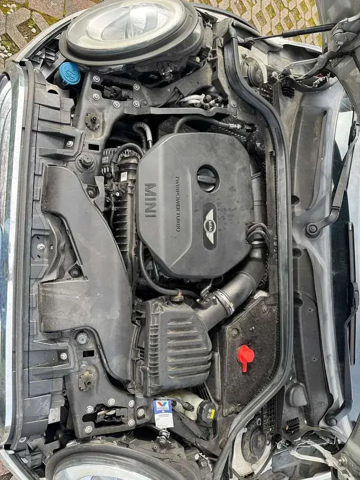 Second-hand Mini Cooper 136 CP (100 kW) 2015 Argintiu Hatchback