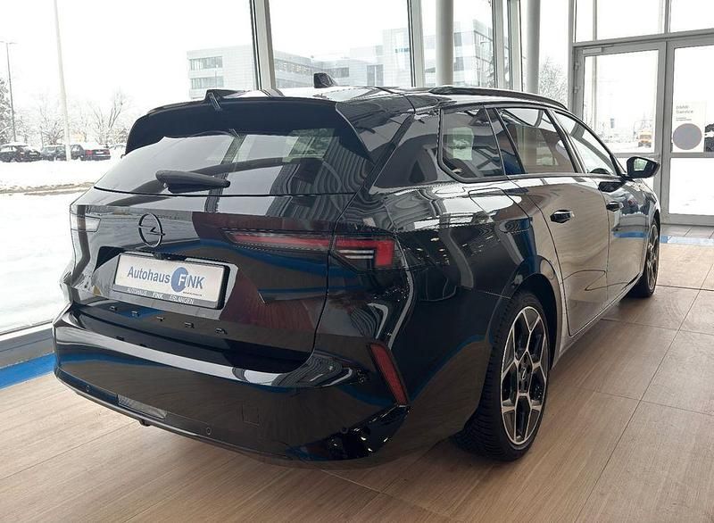 Gebraucht Opel Astra Ultimate 131 PS (96 kW) 2024 Schwarz Kombi