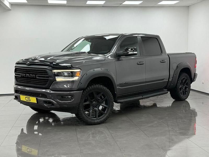 Gebraucht Dodge Ram 401 PS (294 kW) 2021 Grau Pickup