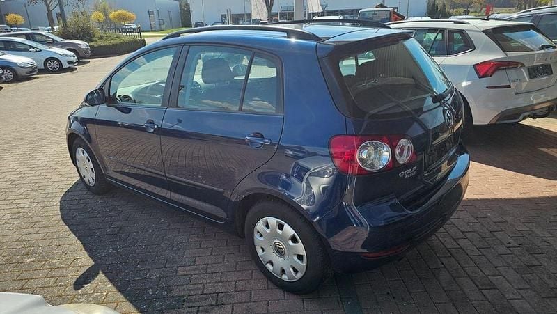 Gebraucht VW Golf Plus Cross Comfortline 105 PS (77 kW) 2010 Blau Van / Kleinbus