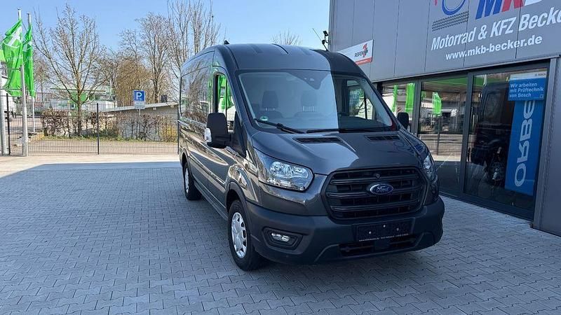 Gebraucht Ford Transit Trend 131 PS (96 kW) 2023 Grau Van / Kleinbus
