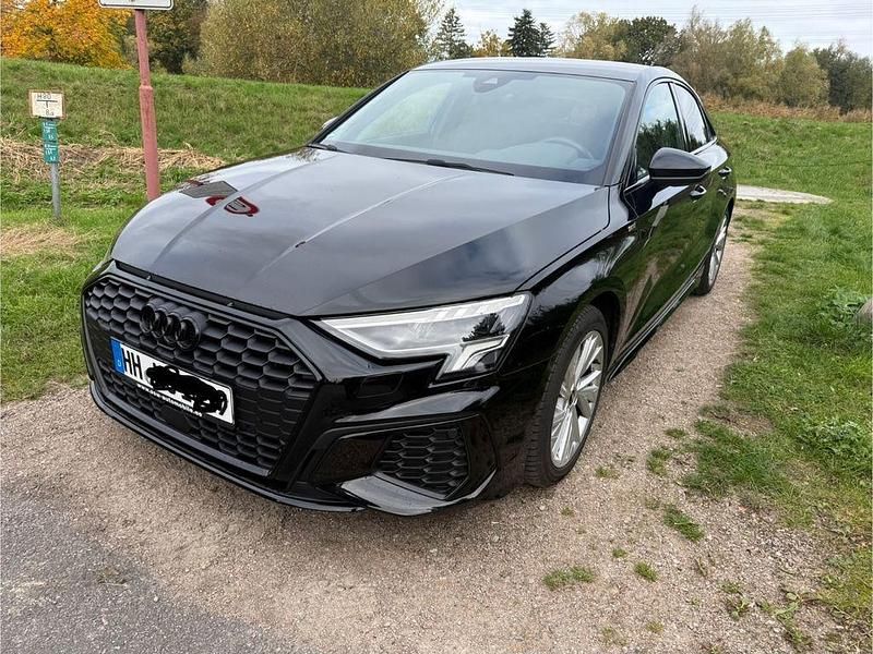 Schwarz Gebraucht 2022 Audi A3 S-Line Limousine | 26.500 € (Guter Preis) - Bild 1/4