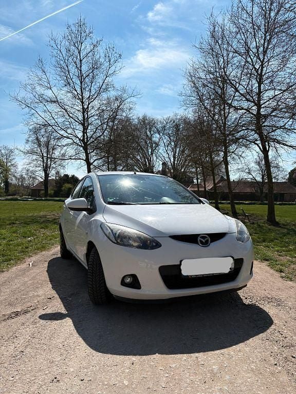 Second-hand Mazda 2 103 CP (75 kW) 2008 Alb Hatchback