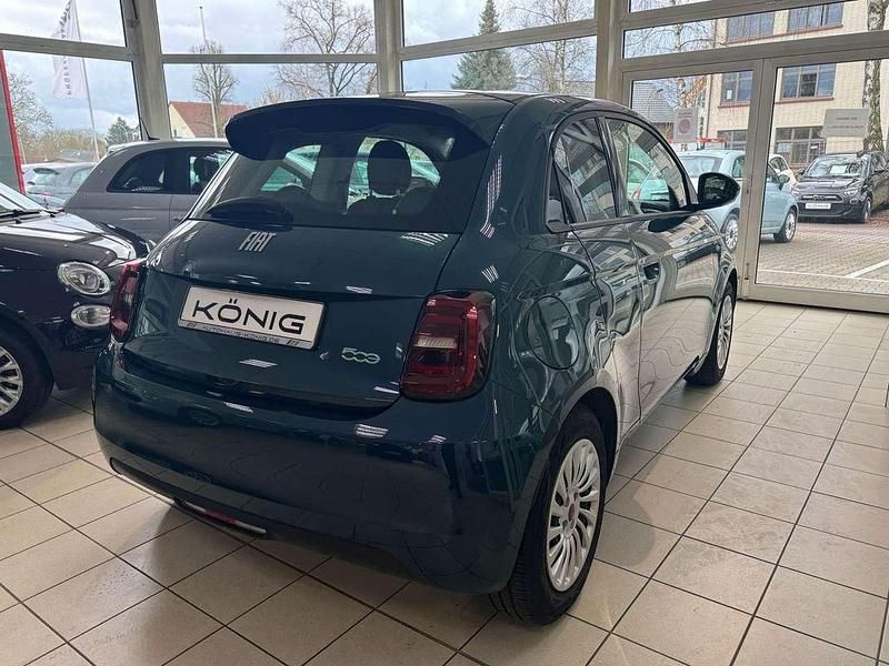 Gebraucht Fiat 500e 86 kW (118 PS) 2023 Ozean grün (5ce) Kleinwagen
