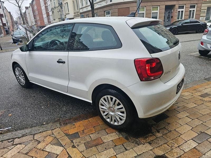Gebraucht VW Polo Trendline 75 PS (55 kW) 2012 Weiß Kleinwagen