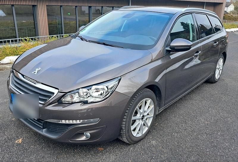 Gebraucht Peugeot 308 SW 150 PS (110 kW) 2016 Grau Kombi