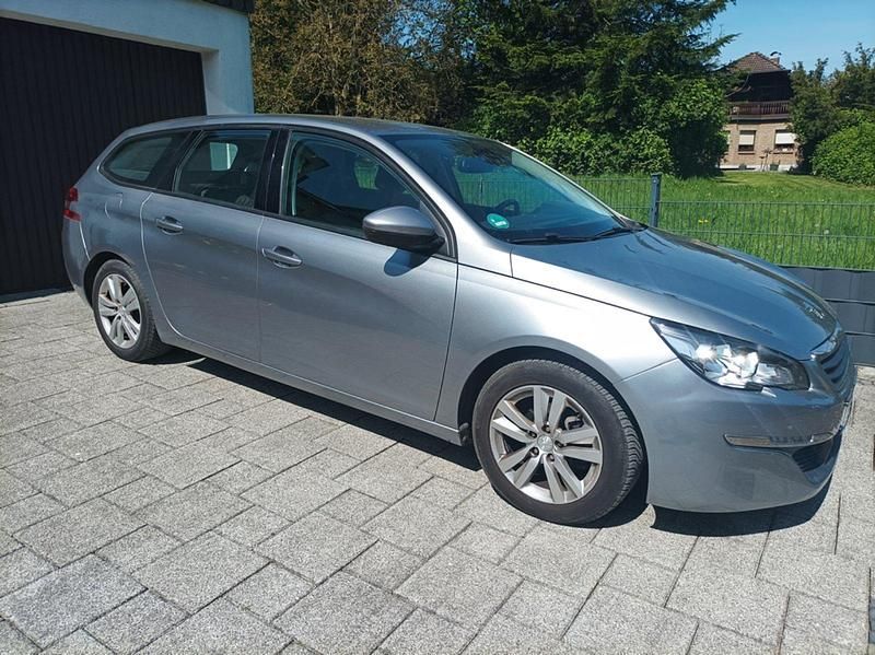 Silber Gebraucht 2016 Peugeot 308 Kombi | 7.500 € (Fairer Preis) - Bild 1/4