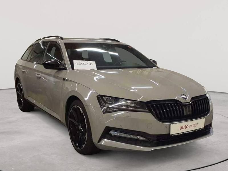 Stahlgrau uni Gebraucht 2021 Skoda Superb SportLine Kombi | 21.790 € (Guter Preis) - Bild 1/4