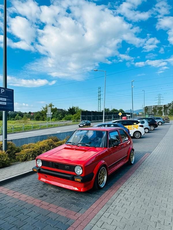 Rot Gebraucht 1982 VW Golf I GTI Kleinwagen | 28.900 € - Bild 1/4