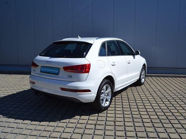 Gebraucht Audi Q3 Sport 150 PS (110 kW) 2016 Keine angabe weiß (cortinaweiß) SUV