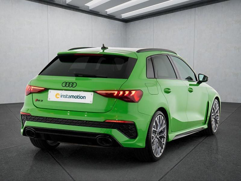 Gebraucht Audi RS3 Sportback 400 PS (294 kW) 2023 Grün Kleinwagen