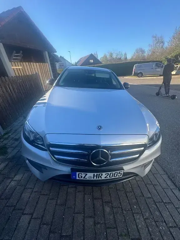 Usata Mercedes E350 Avantgarde 286 CV (210 kW) 2018 Argento Berlina