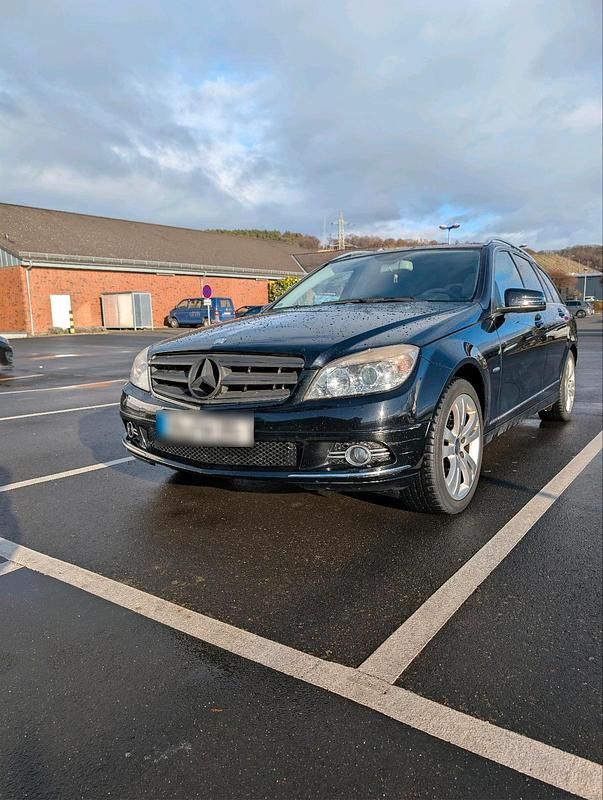 Gebraucht Mercedes C280 231 PS (169 kW) 2009 Schwarz Kombi