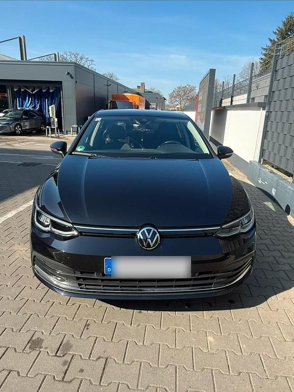 Gebraucht VW Golf VIII 150 PS (110 kW) 2023 Schwarz Kleinwagen