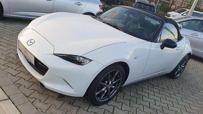 Gebraucht Mazda MX5 Exclusive-Line 131 PS (96 kW) 2017 Weiß Cabrio