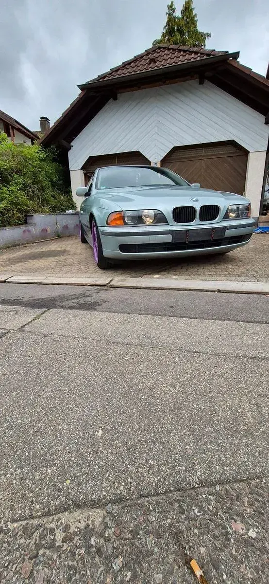 Gebraucht BMW 520 150 PS (110 kW) 1997 Grün Limousine