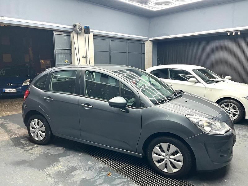 Gebraucht Citroën C3 73 PS (53 kW) 2010 Grau Kleinwagen