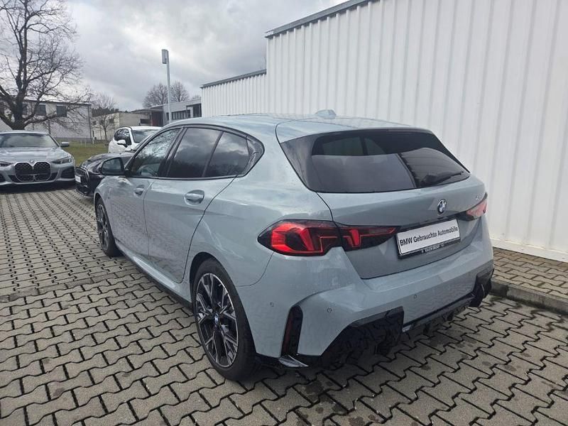 Gebraucht BMW 120 Performance 170 PS (125 kW) 2025 Grau Kleinwagen