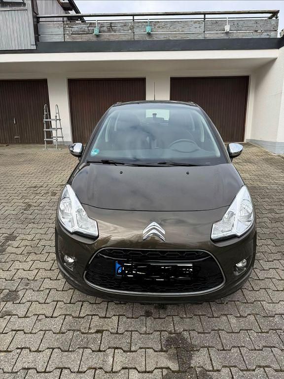 Gebraucht Citroën C3 SELECTION 92 PS (67 kW) 2012 Braun Limousine
