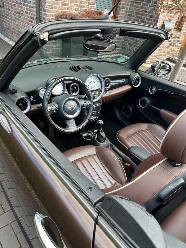 Gebraucht Mini Cooper Cabriolet 122 PS (89 kW) 2011 Braun Cabrio