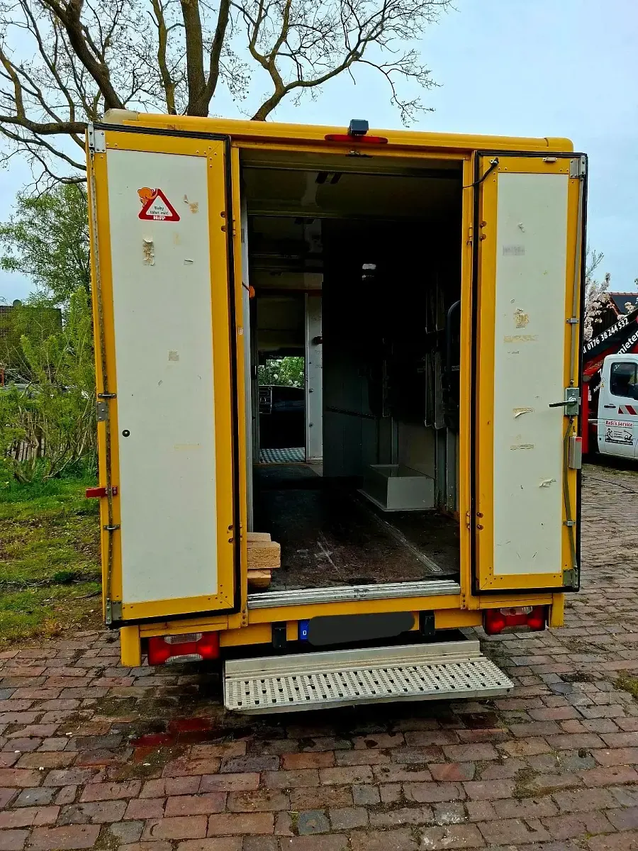 Gebraucht Iveco Daily 106 PS (77 kW) 2012 Van / Kleinbus