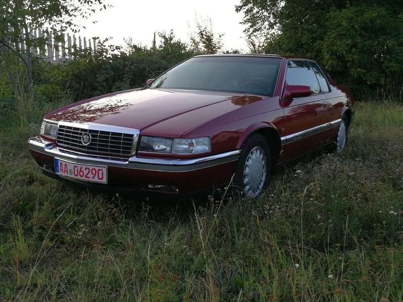 Rot Gebraucht 1994 Cadillac Eldorado Coupé | 5.900 € - Bild 1/4