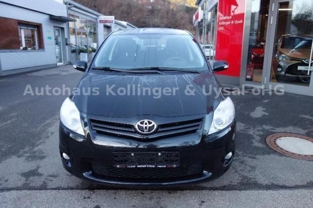 Gebraucht Toyota Auris Edition 132 PS (97 kW) 2011 Schwarz metallic Limousine