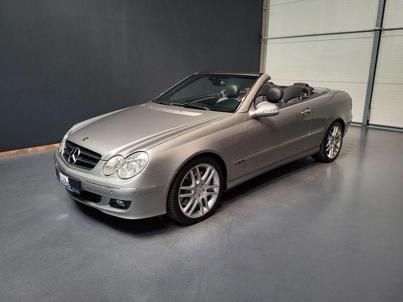 Cubanitsilber Gebraucht 2007 Mercedes CLK350 Avantgarde Cabrio | 11.950 € (Fairer Preis) - Bild 1/4