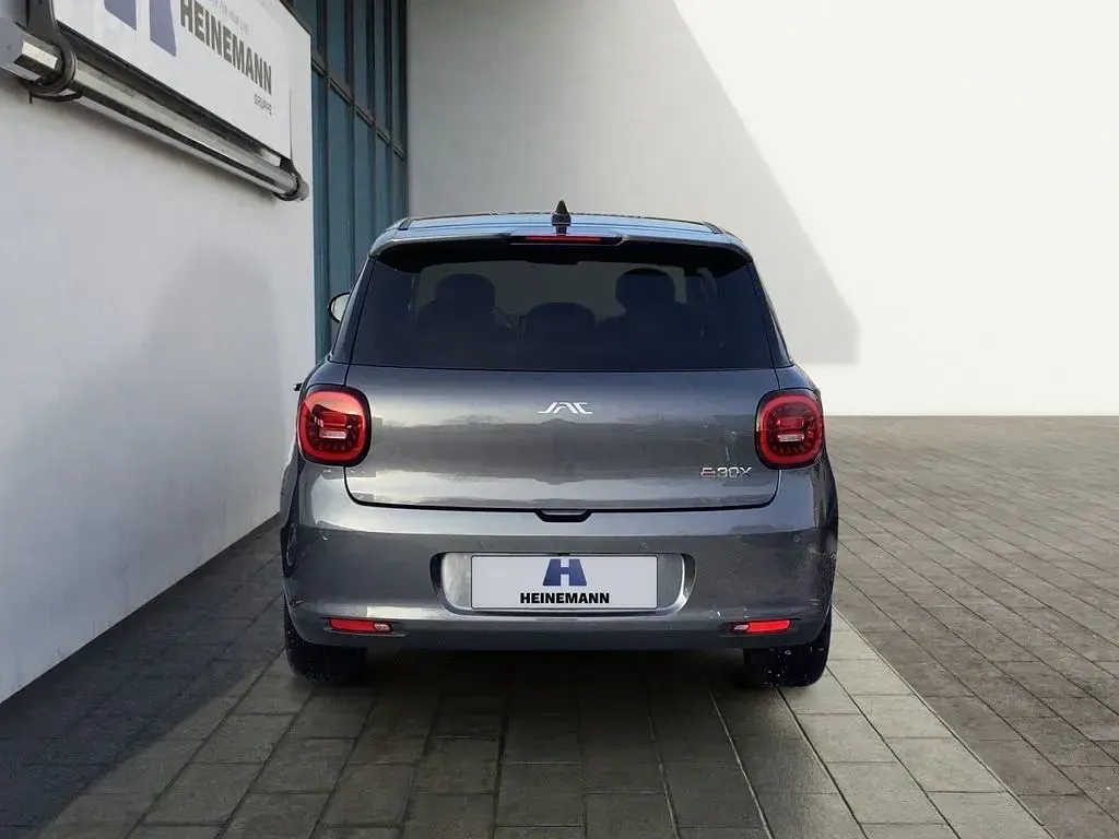 Neu JAC E30X 100 kW (136 PS) 2026 Grau Kleinwagen