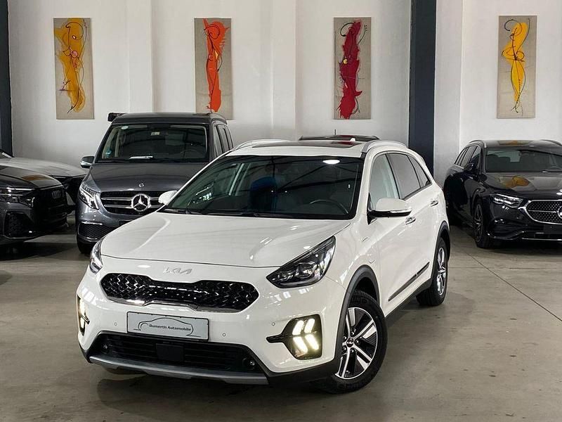 Weiß Gebraucht 2022 Kia Niro Spirit SUV | 22.880 € (Fairer Preis) - Bild 1/4