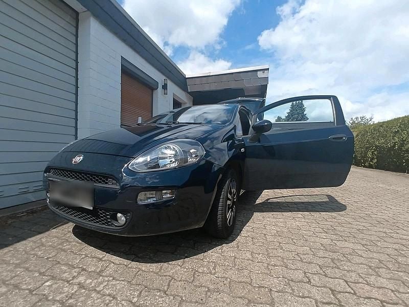 Blau Gebraucht 2014 Fiat Grande Punto Kleinwagen | 4.000 € (Fairer Preis) - Bild 1/4