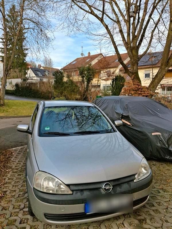 Silber Gebraucht 2001 Opel Corsa Kleinwagen | 1.950 € (Fairer Preis) - Bild 1/4