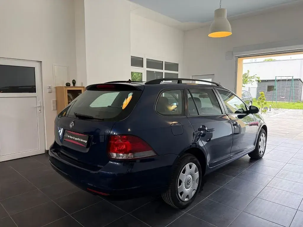 Gebraucht VW Golf VI 105 PS (77 kW) 2012 Blau Kleinwagen
