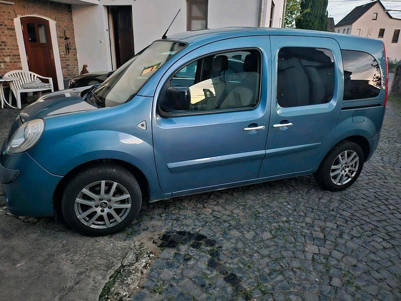 Blau Gebraucht 2011 Renault Kangoo Van / Kleinbus | 3.900 € (Teuer) - Bild 1/4